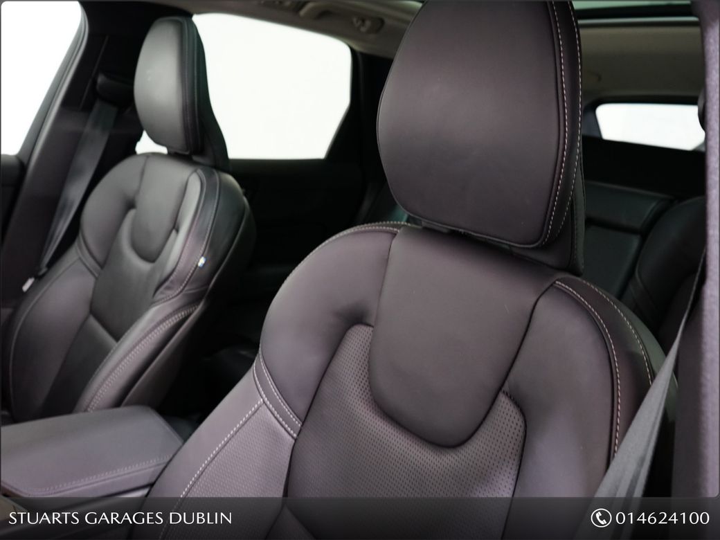 2025 Volvo XC60
