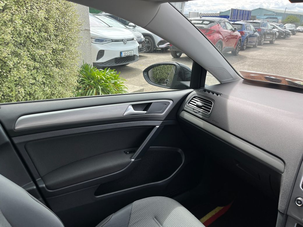 2017 Volkswagen Golf