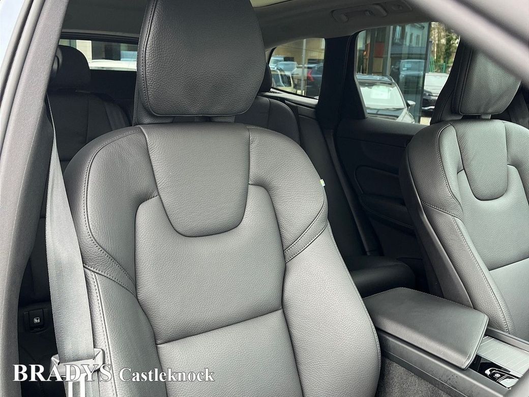 2025 Volvo XC60