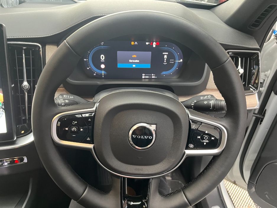 2025 Volvo XC90
