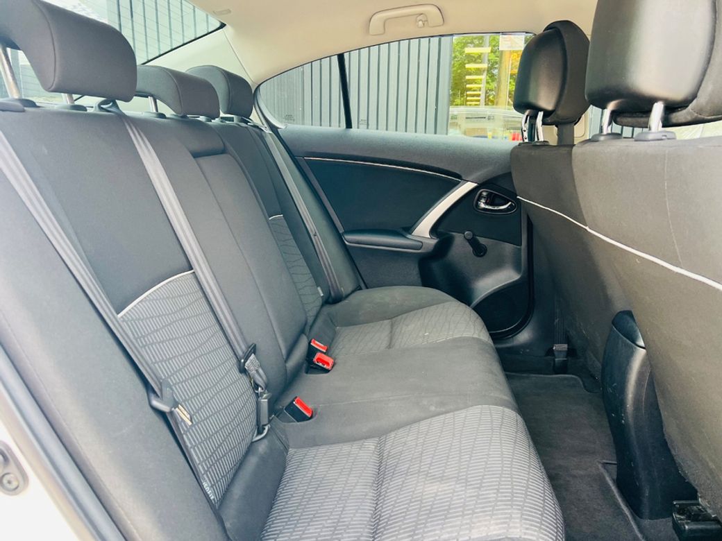 2015 Toyota Avensis
