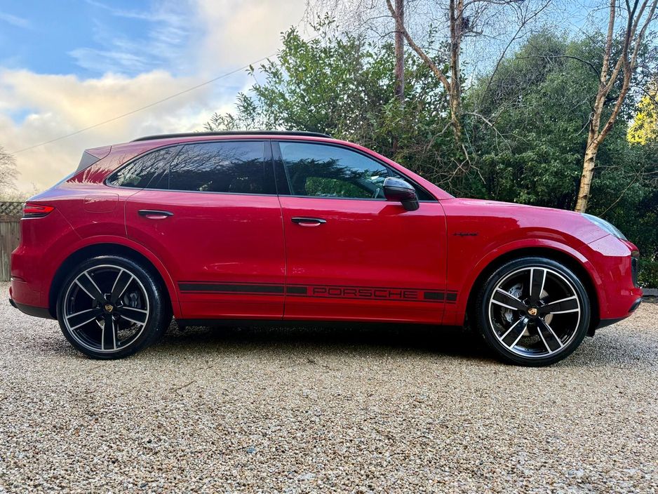 2022 Porsche Cayenne