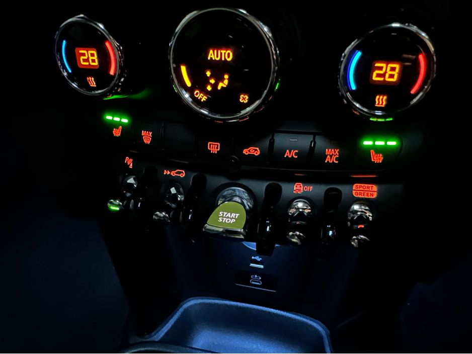 2024 Mini Hatch