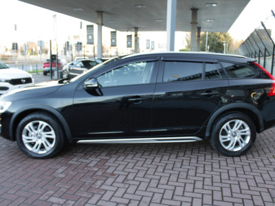 2016 Volvo V60 Cross Country