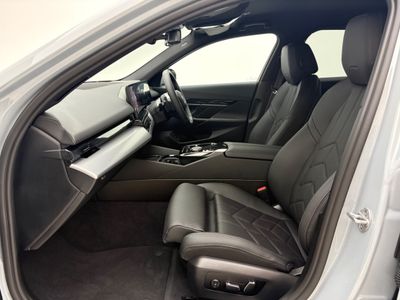 2025 BMW i5