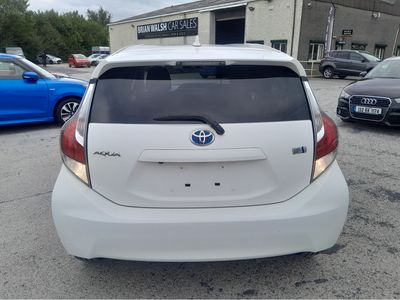 2016 Toyota Aqua