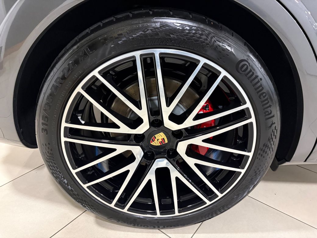 2024 Porsche Cayenne