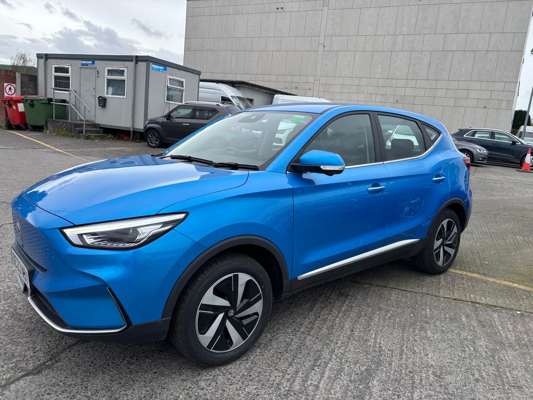 2023 MG ZS