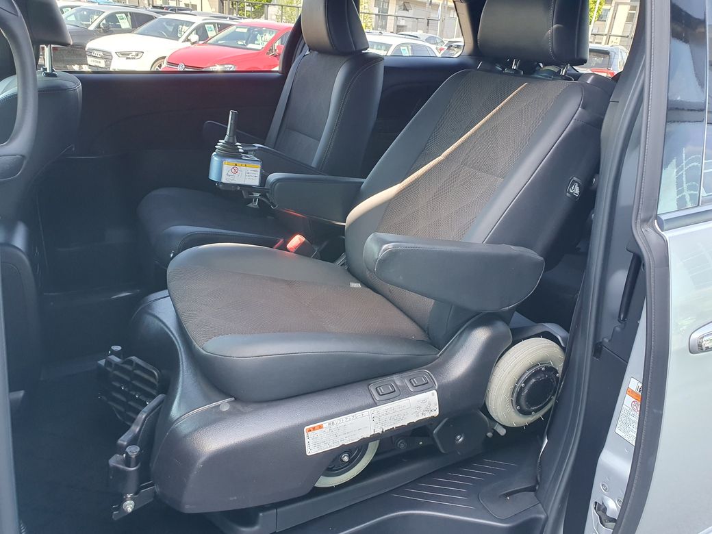 2017 Toyota Estima