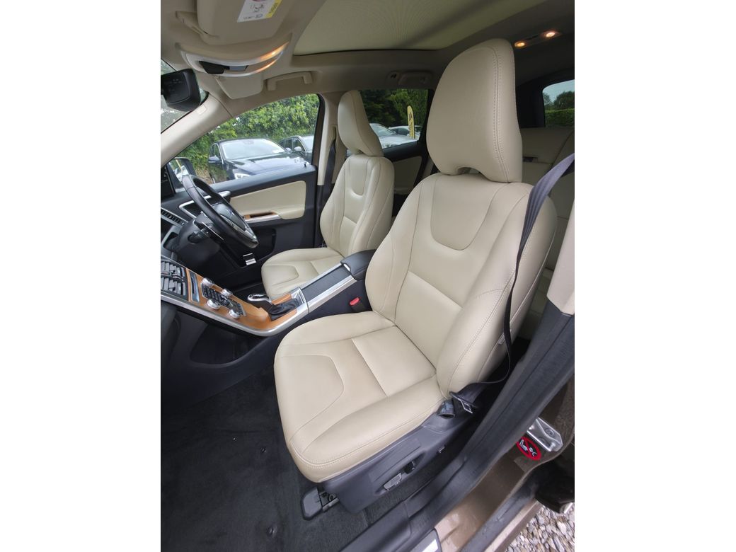 2016 Volvo XC60