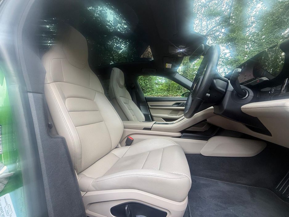 2023 Porsche Taycan
