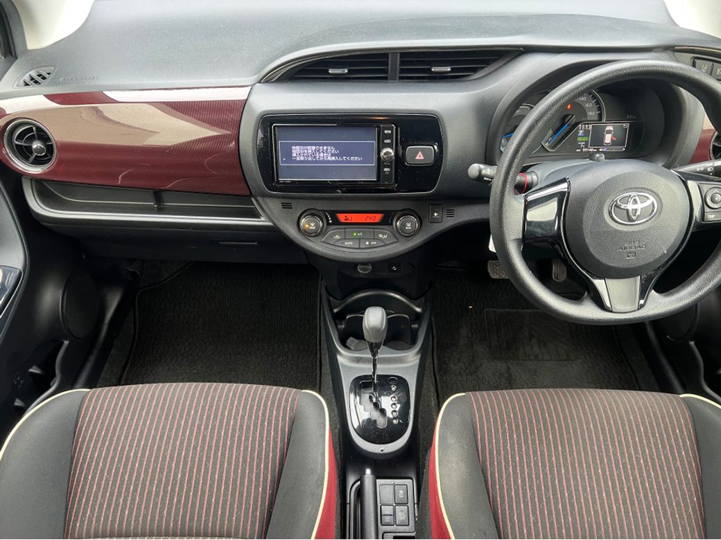 2017 Toyota Vitz