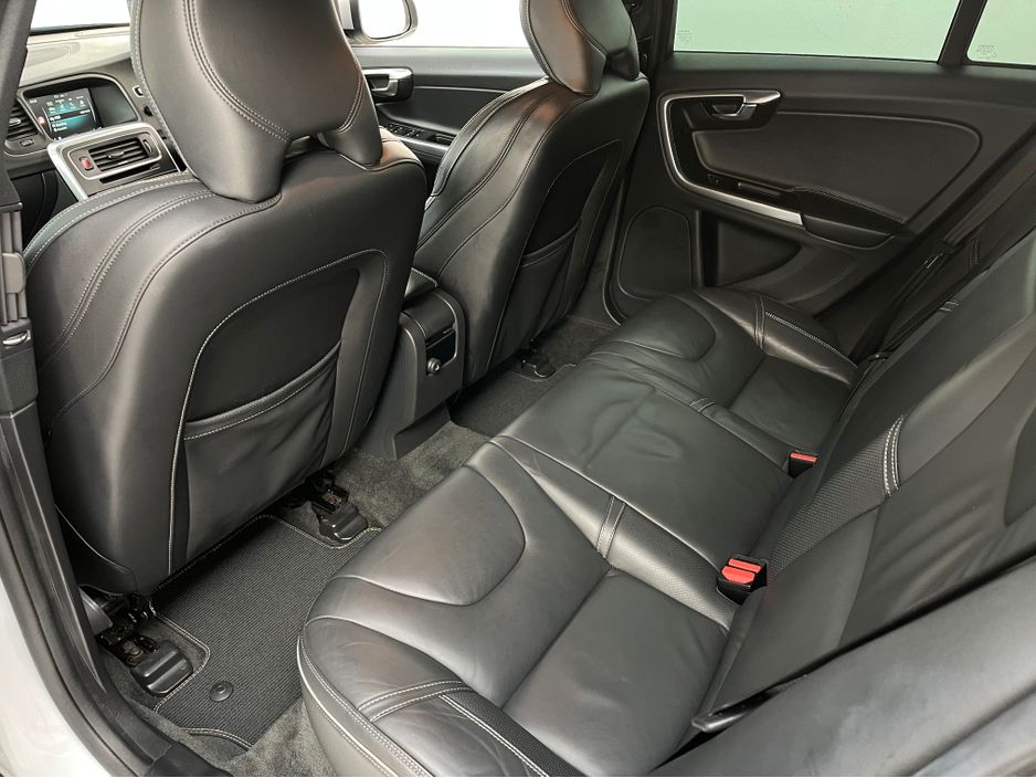 2016 Volvo V60