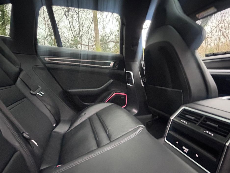 2023 Porsche Panamera