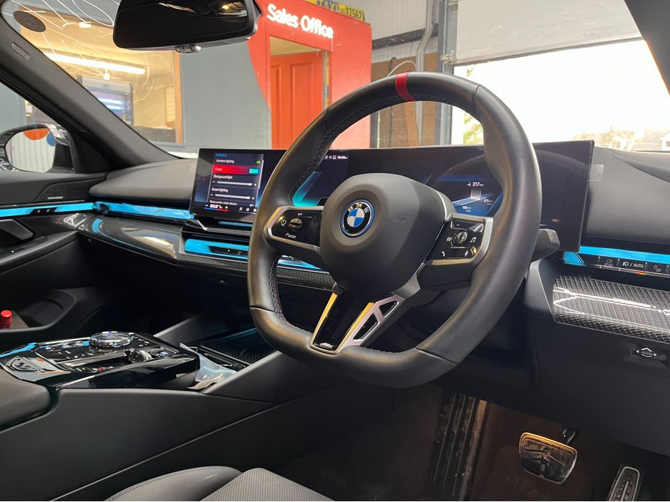 2024 BMW i5