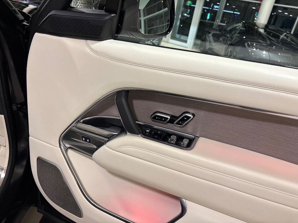 2025 Land Rover Range Rover