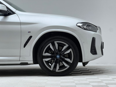 2022 BMW iX3