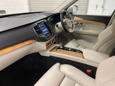 2022 Volvo XC90