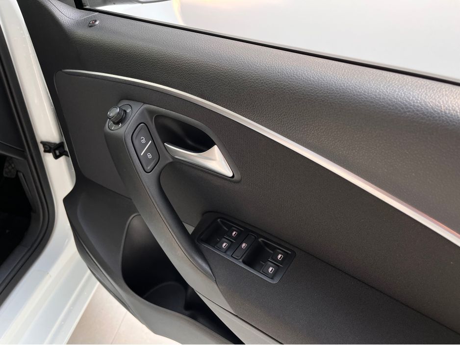 2016 Volkswagen Polo
