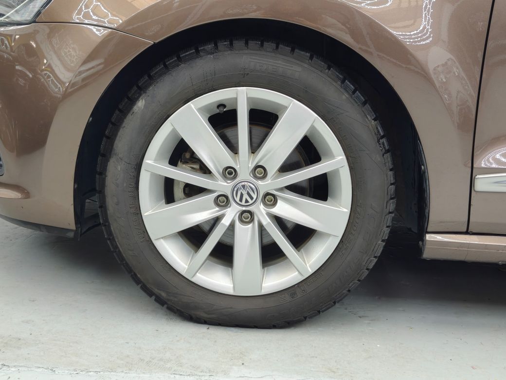 2015 Volkswagen Polo