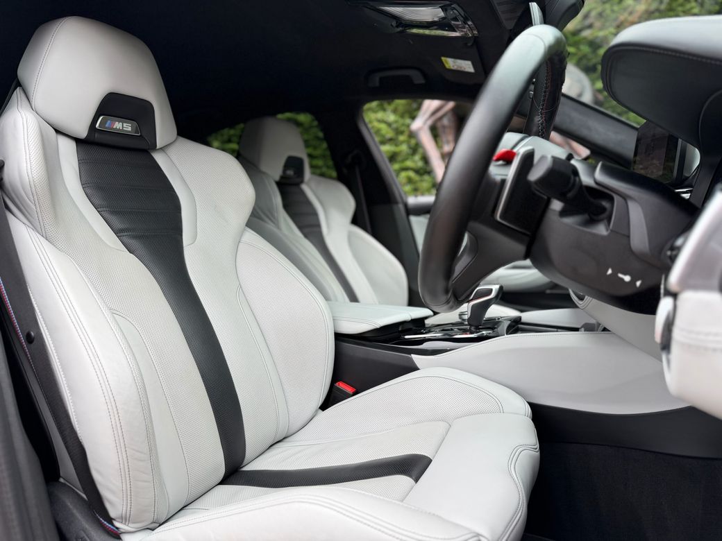 2022 BMW M5