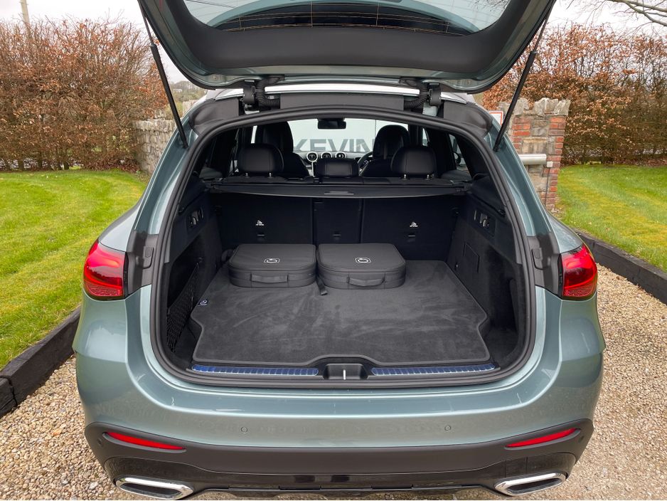 2025 Mercedes-Benz GLC Class