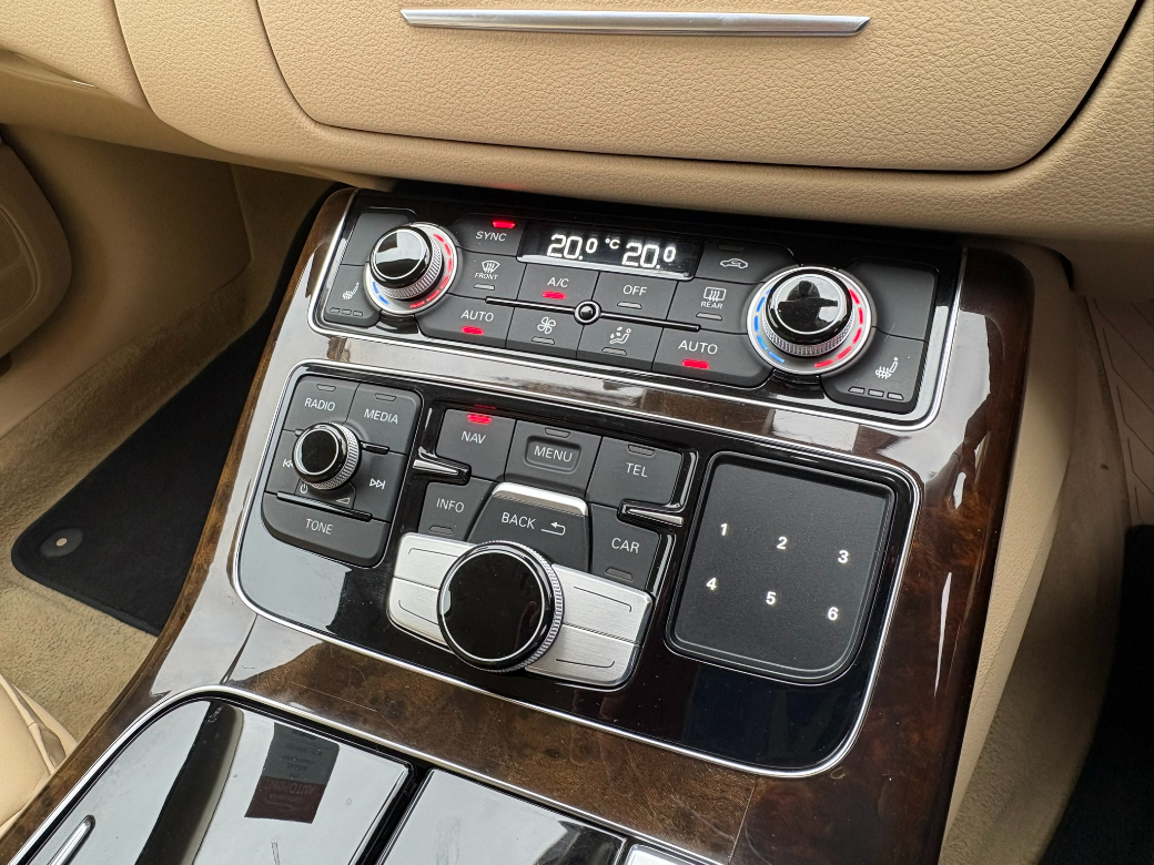 2016 Audi A8