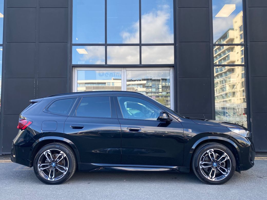 2023 BMW iX1
