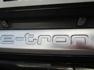 2021 Audi e-tron