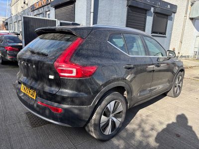 2023 Volvo XC40