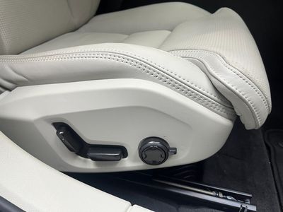 2025 Volvo V60