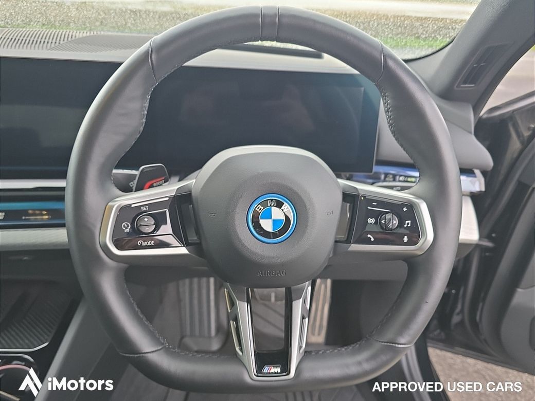 2025 BMW i5