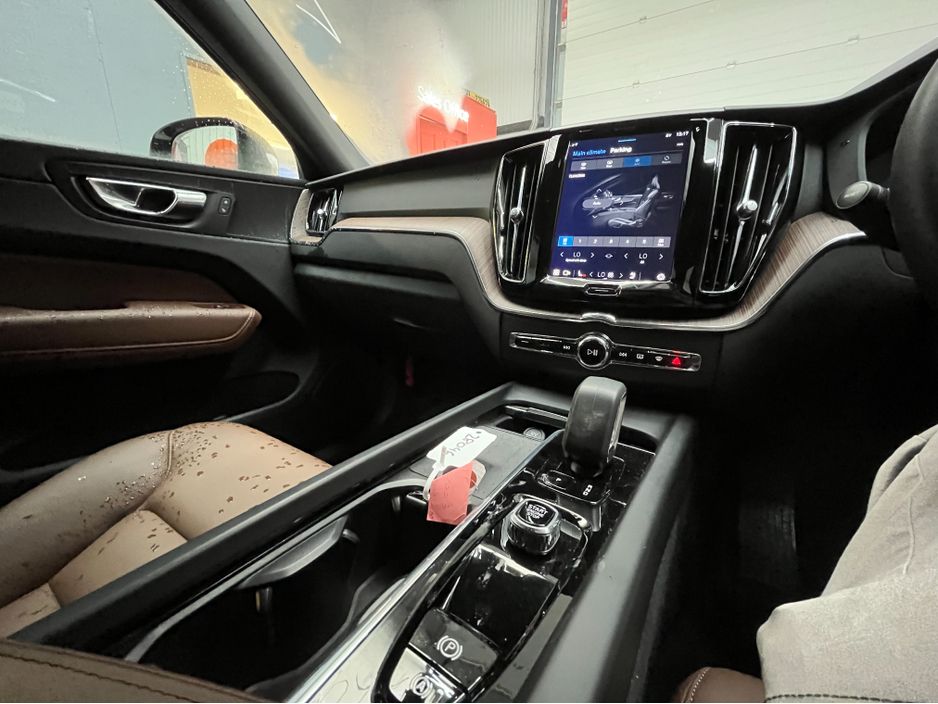 2022 Volvo XC60