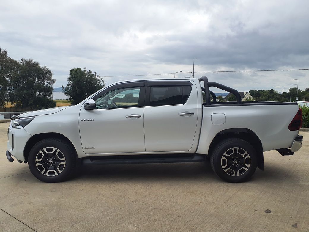 2024 Toyota Hilux