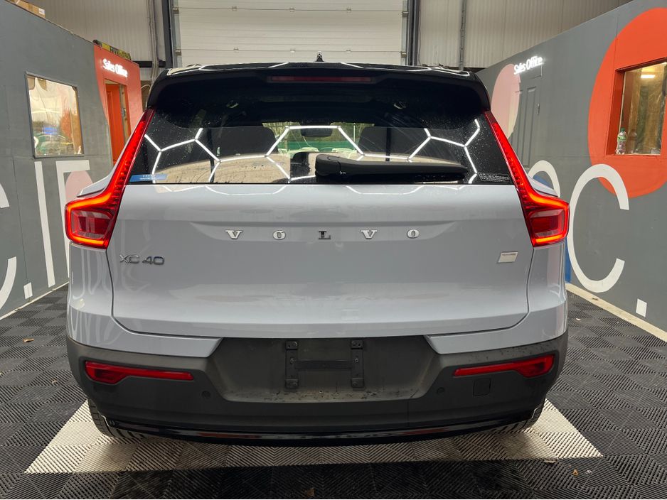2023 Volvo XC40
