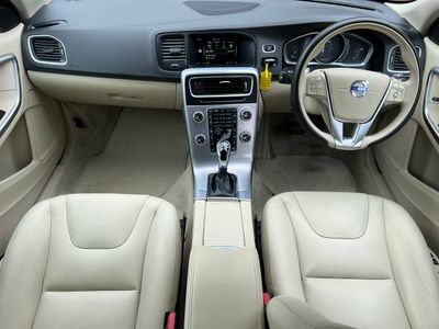 2016 Volvo V60
