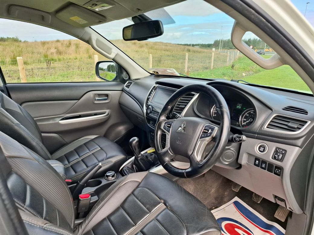 2020 Mitsubishi L200