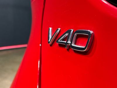 2019 Volvo V40