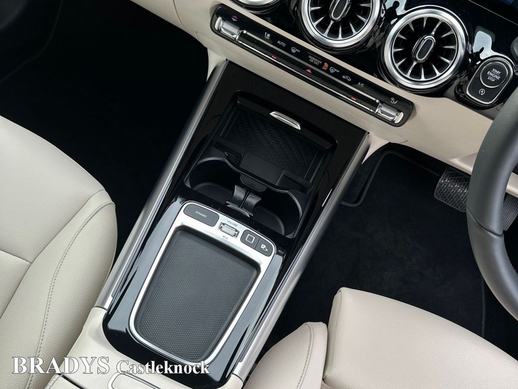 2025 Mercedes-Benz GLA Class