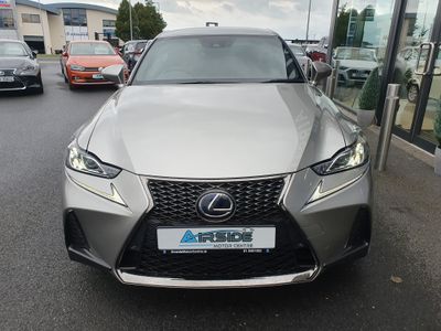 2017 Lexus IS 300h