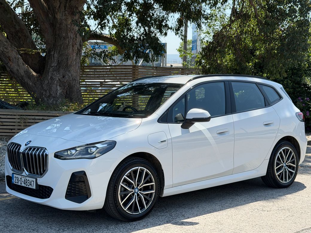 2023 BMW 225
