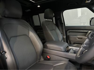 2025 Land Rover Defender