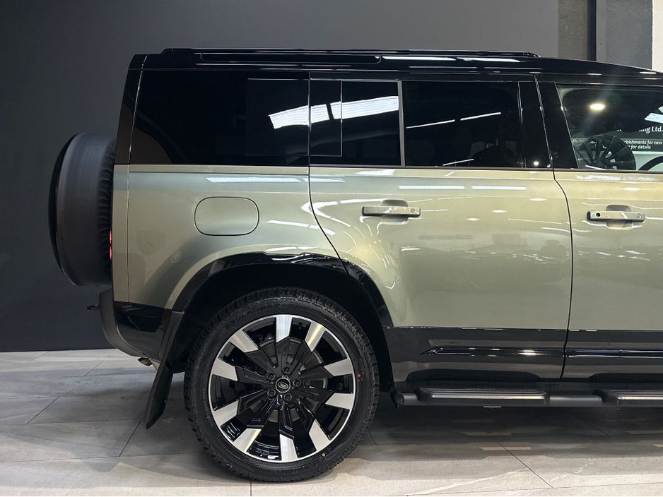 2025 Land Rover Defender
