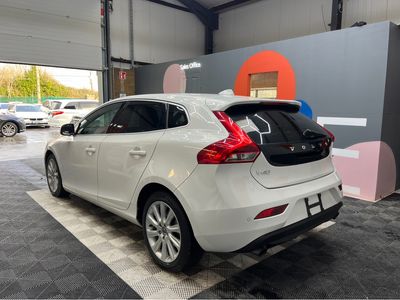 2014 Volvo V40