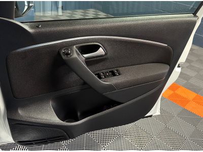 2015 Volkswagen Polo