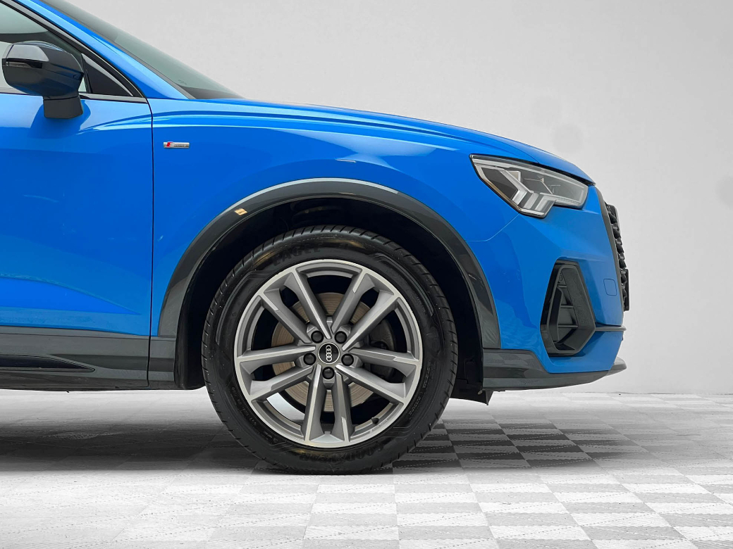 2022 Audi Q3