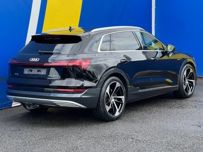 2022 Audi e-tron
