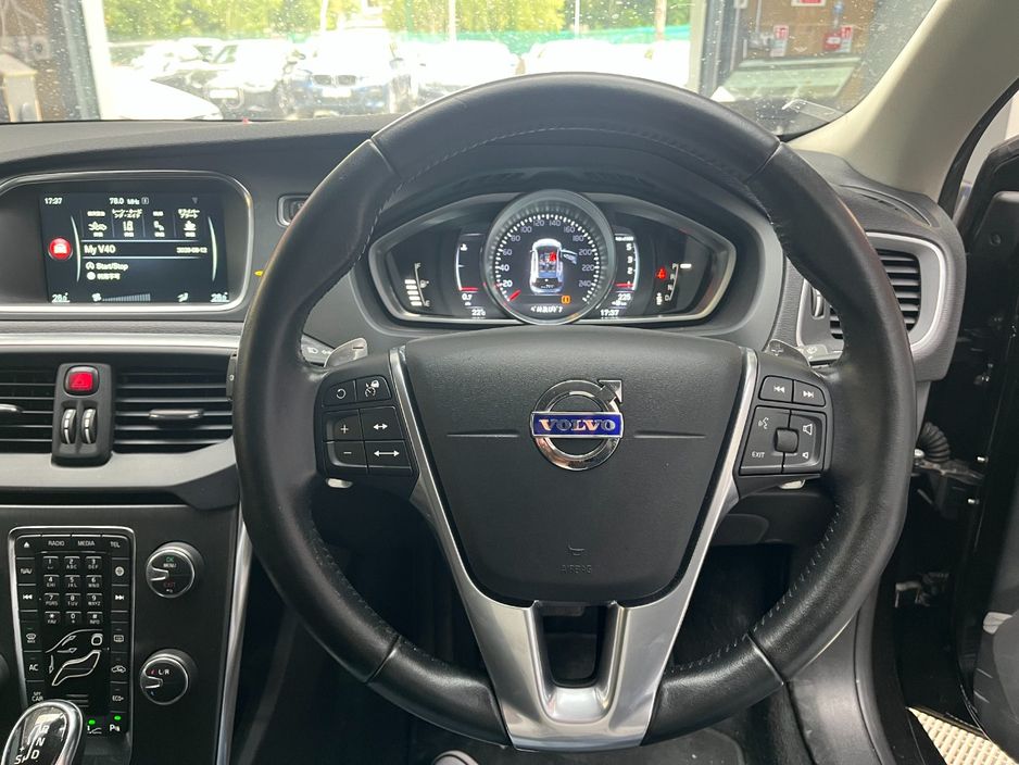 2016 Volvo V40