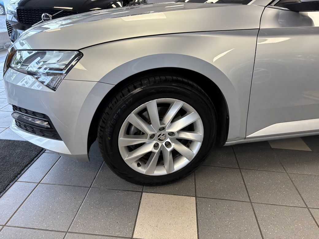 2022 Skoda Superb
