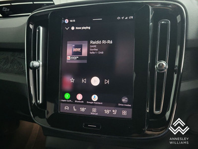 2026 Volvo EX40